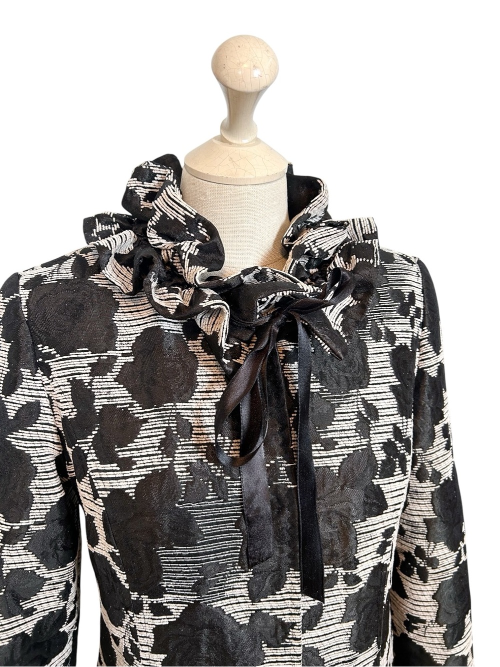 Vintage Brocade Floral Ruffle Tie Neck Dress Coat - Picture 5 of 11